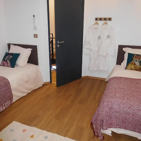 Espace De Detente A Avec Et Jacuzzi - Fr-1-611-115 *