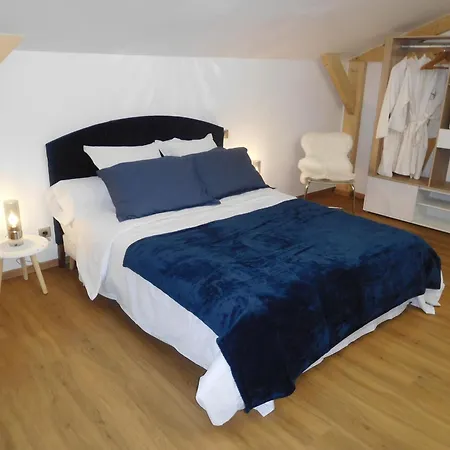 Espace De Detente A Avec Et Jacuzzi - Fr-1-611-115