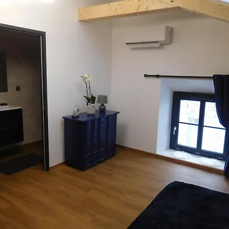Espace De Detente A Avec Et Jacuzzi - Fr-1-611-115 קולומבי-לה-דו-אגליז