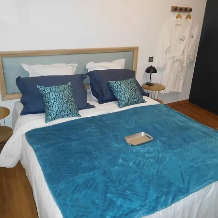 Espace De Detente A Avec Et Jacuzzi - Fr-1-611-115 בית נופש